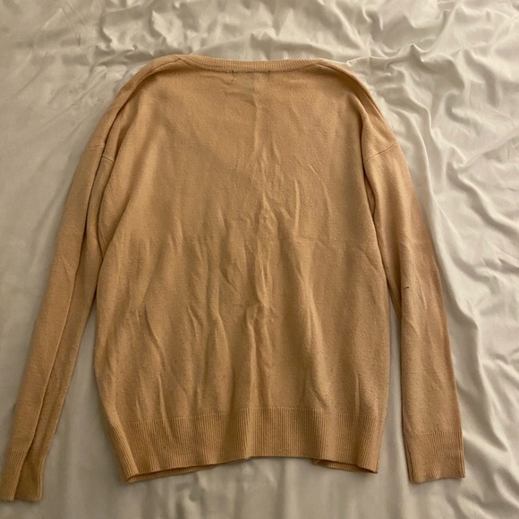 Forever 21 Light Pink V-Neck Sweater - Picture 2 of 3
